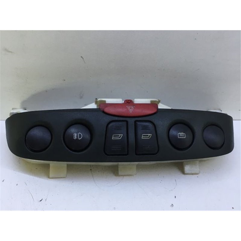 FIAT PUNTO (188) Vészvillogó Kapcsoló