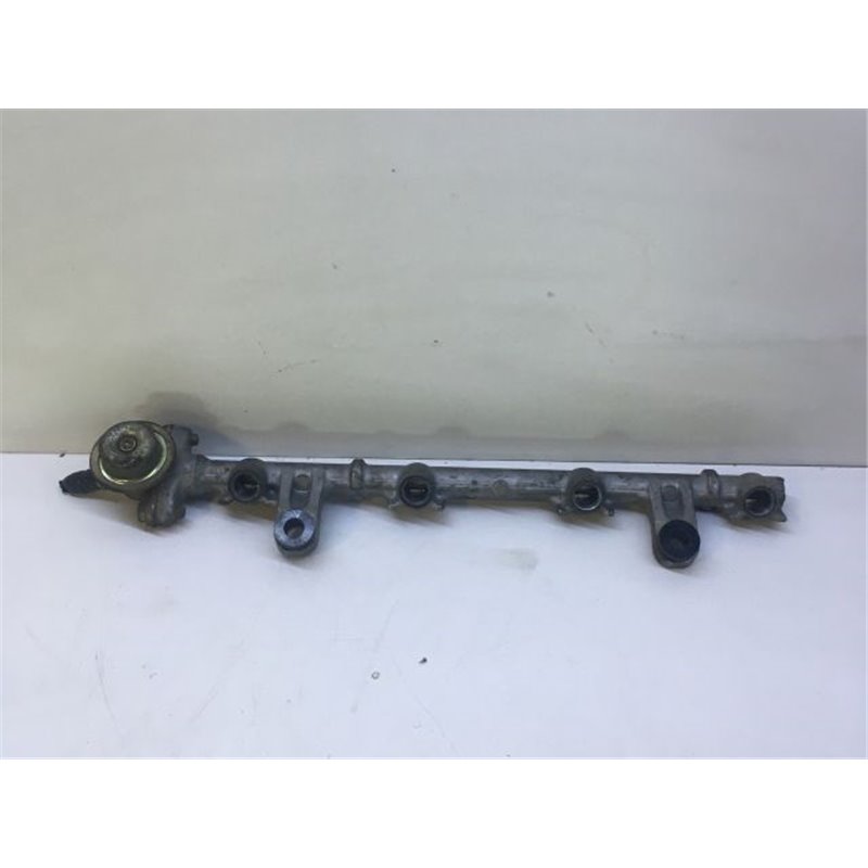 TOYOTA YARIS (SCP1_, NLP1_, NCP1_) Porlasztó Sor / Híd