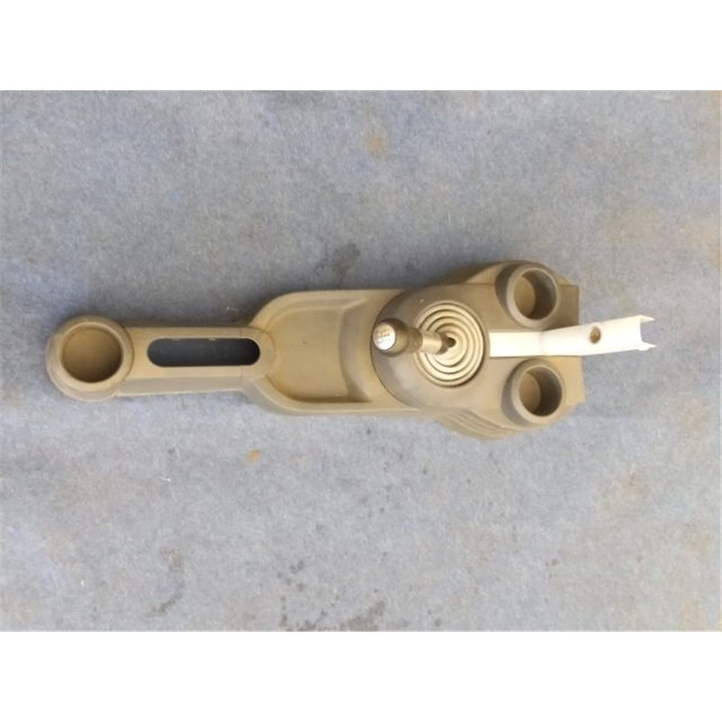 MITSUBISHI COLT VI (Z3_A, Z2_A) Középső Kardánbox Burkolat