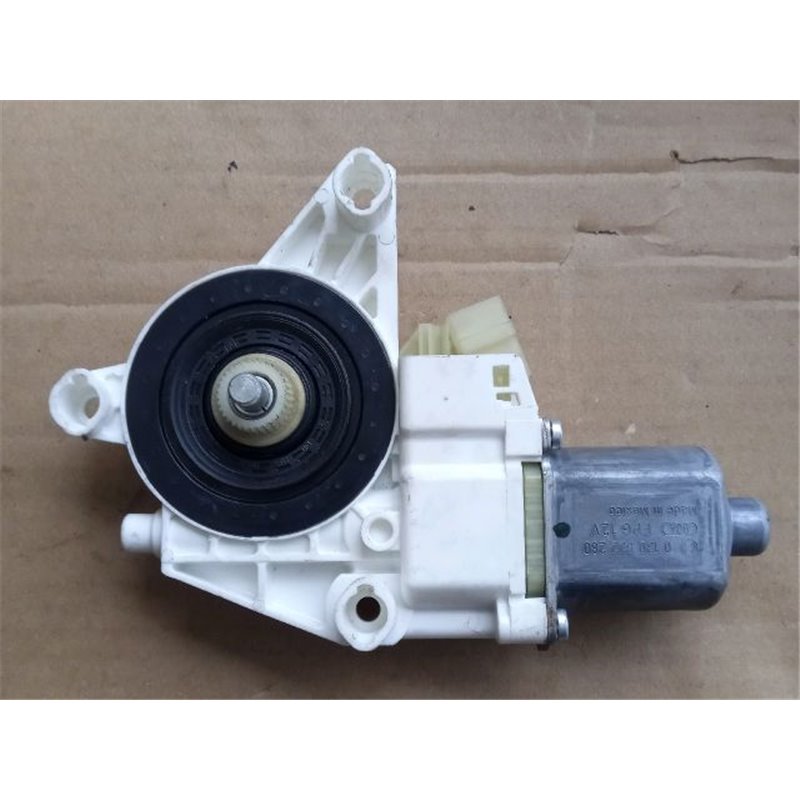 MERCEDES-BENZ M-CLASS (W164) Jobb hátsó Ablakemelő Motor