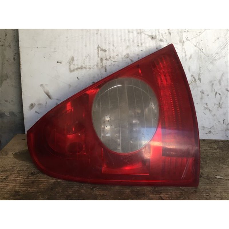 RENAULT CLIO II (BB0/1/2_, CB0/1/2_) Jobb Hátsó Lámpa