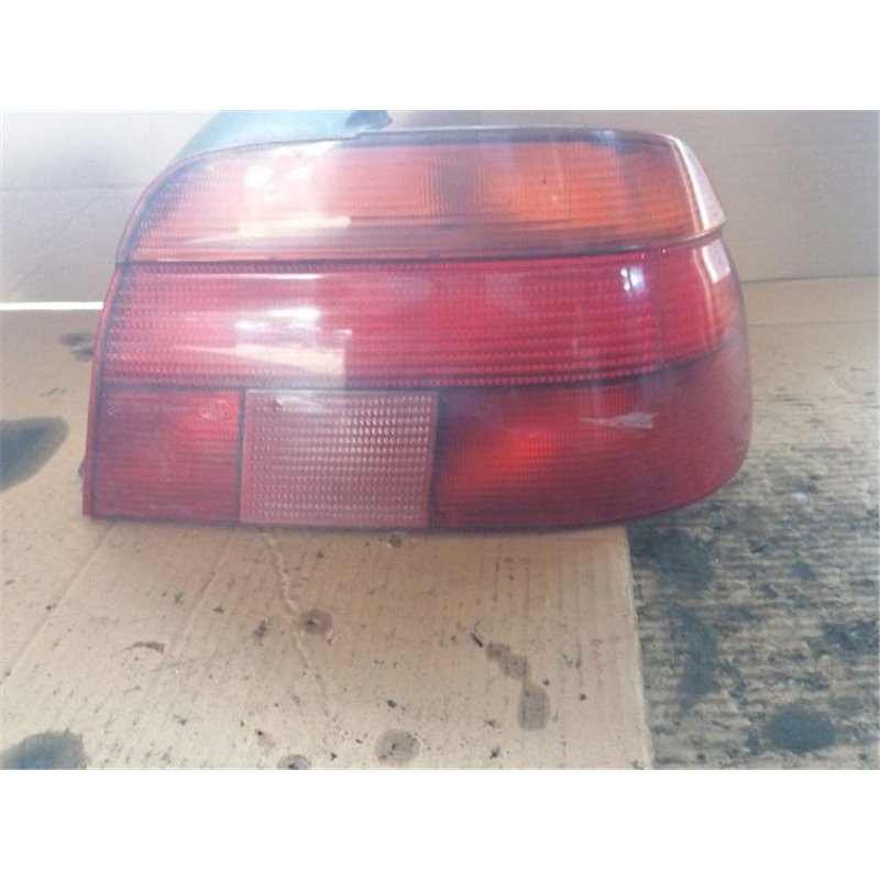 BMW 5 (E39) Jobb Hátsó Lámpa