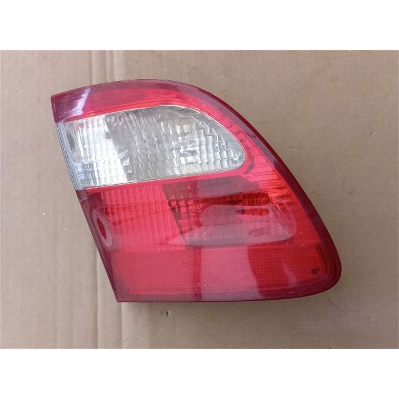 MERCEDES-BENZ E-CLASS (W211) Bal Belső Hátsó Lámpa