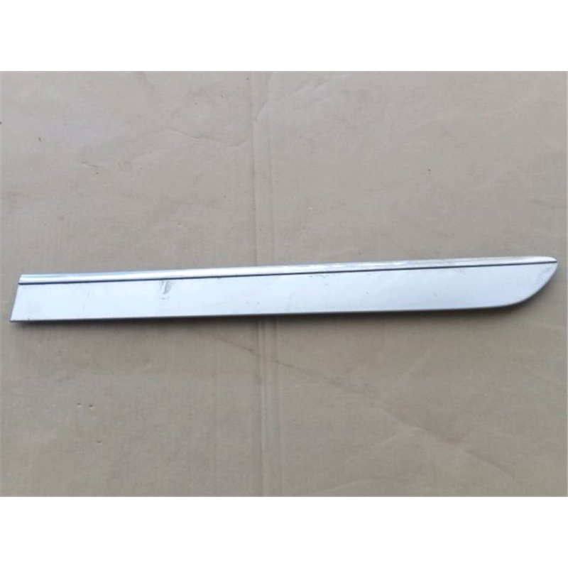 MERCEDES-BENZ M-CLASS (W164) Bal hátsó Ajtó Díszléc