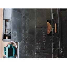 MERCEDES-BENZ M-CLASS (W164) Első Tároló Rekesz