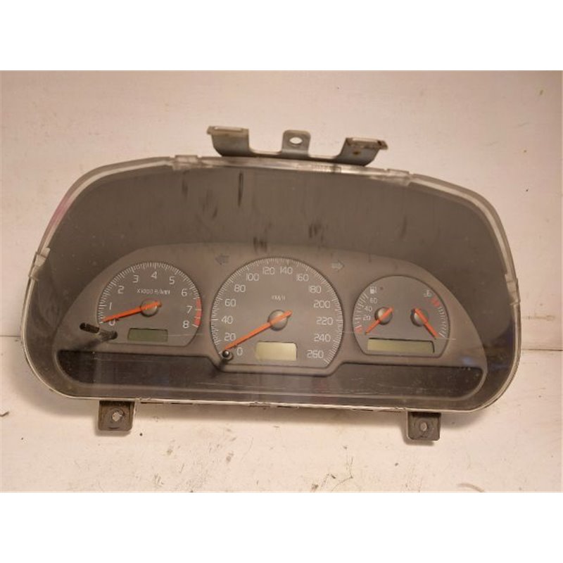 VOLVO V40 Kombi (VW) Kilométeróra