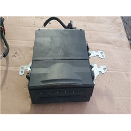 MERCEDES-BENZ M-CLASS (W164) CD / DVD Tár