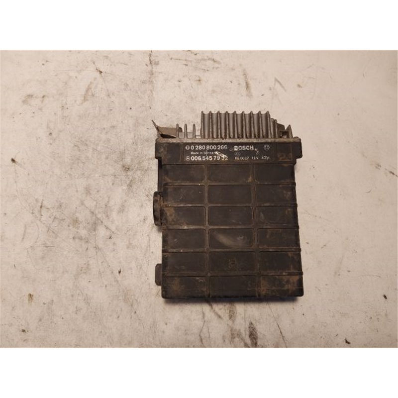 MERCEDES-BENZ E-CLASS (W124) Motorvezérlő