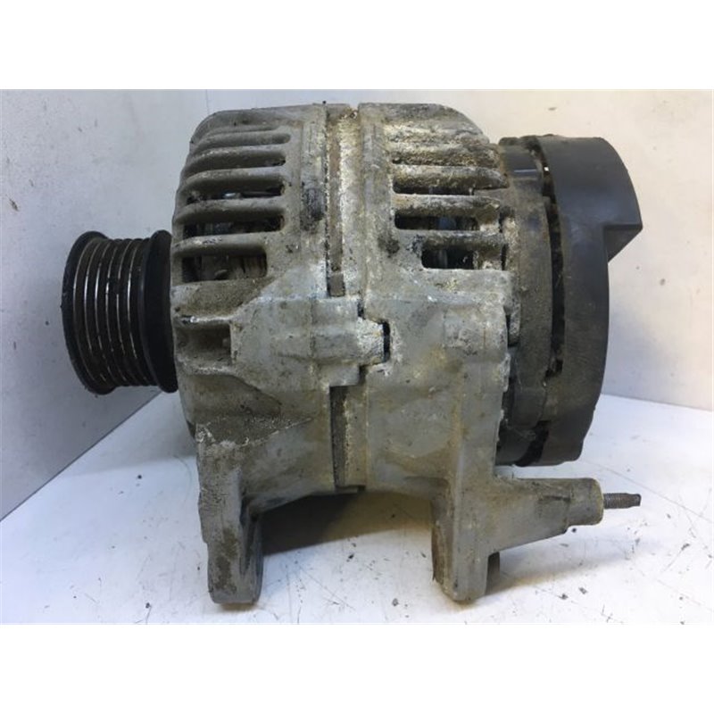 VW GOLF IV Generátor