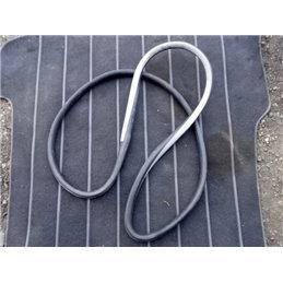 VW PASSAT Variant (3B6) Jobb első Gumikéder