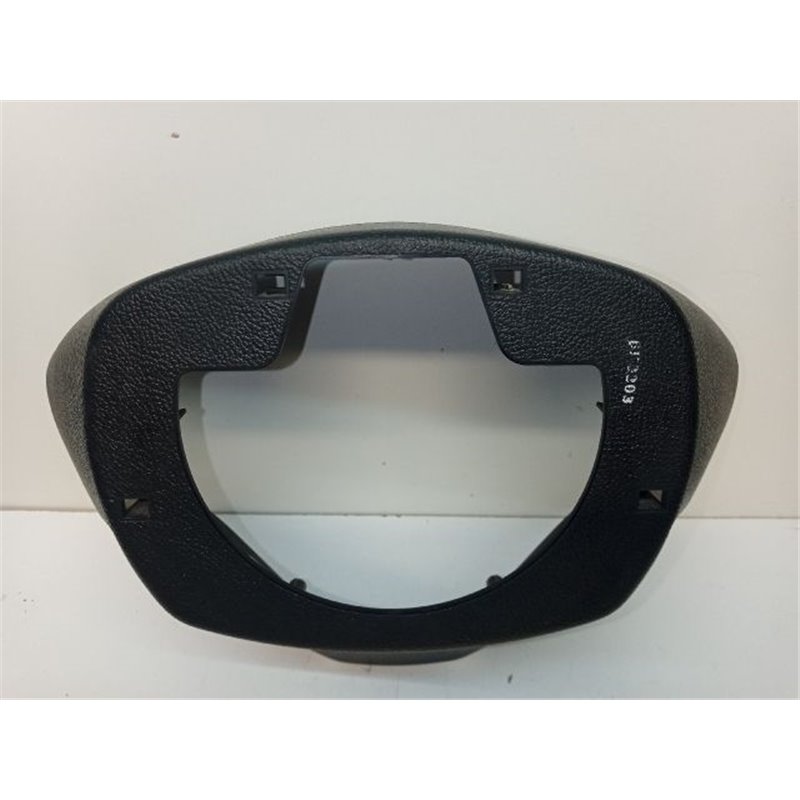 KIA CEED Kormányközép Burkolat