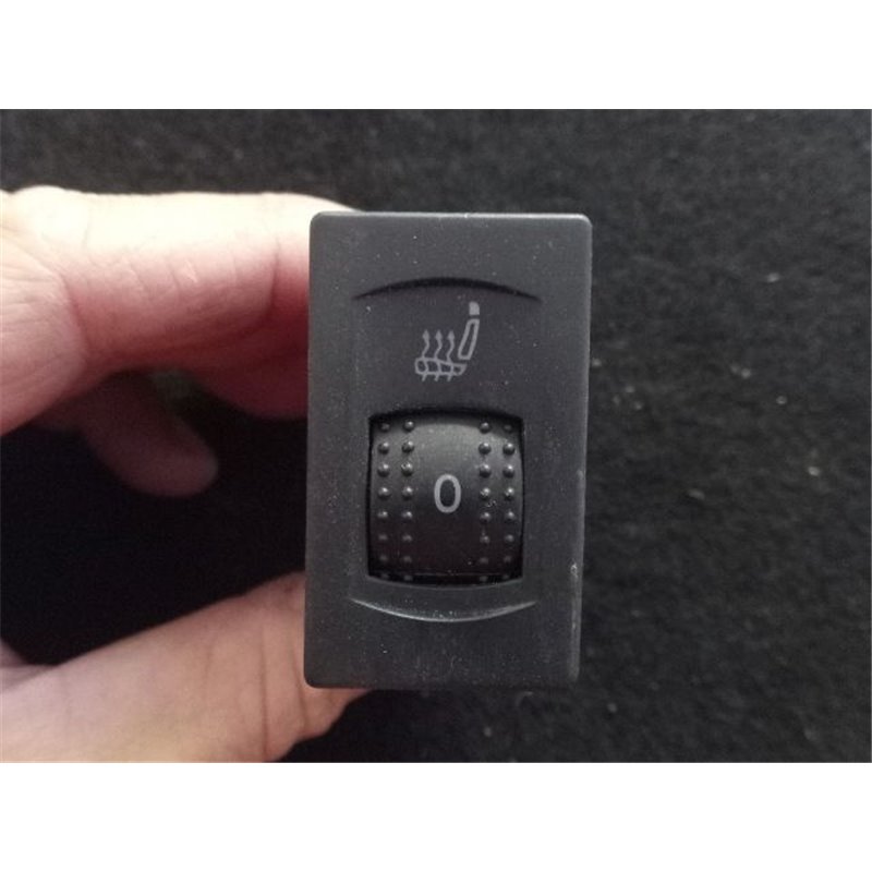 VW PASSAT Variant (3B6) Jobb első Ülésfűtés Kapcsoló