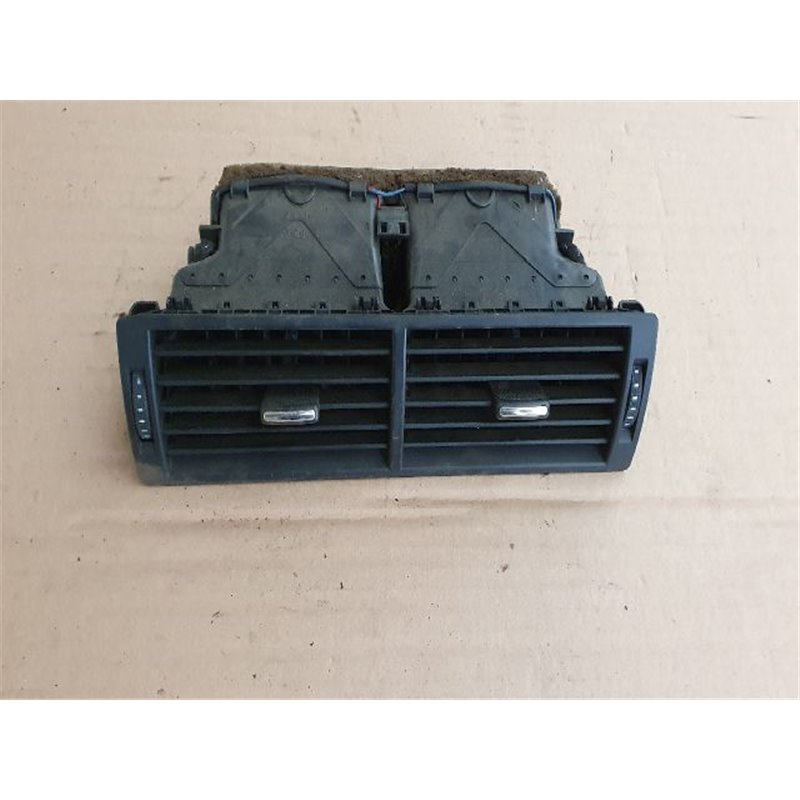 AUDI A4 (8E2, B6) Középső Szellőző