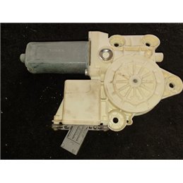 TOYOTA AVENSIS Kombi (T25) Jobb első Ablakemelő Motor