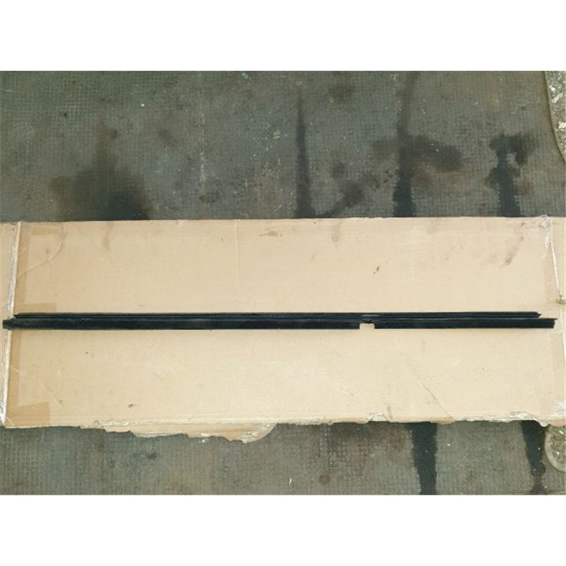 TOYOTA AVENSIS Kombi (T25) Jobb hátsó Vízlehúzó Gumicsík