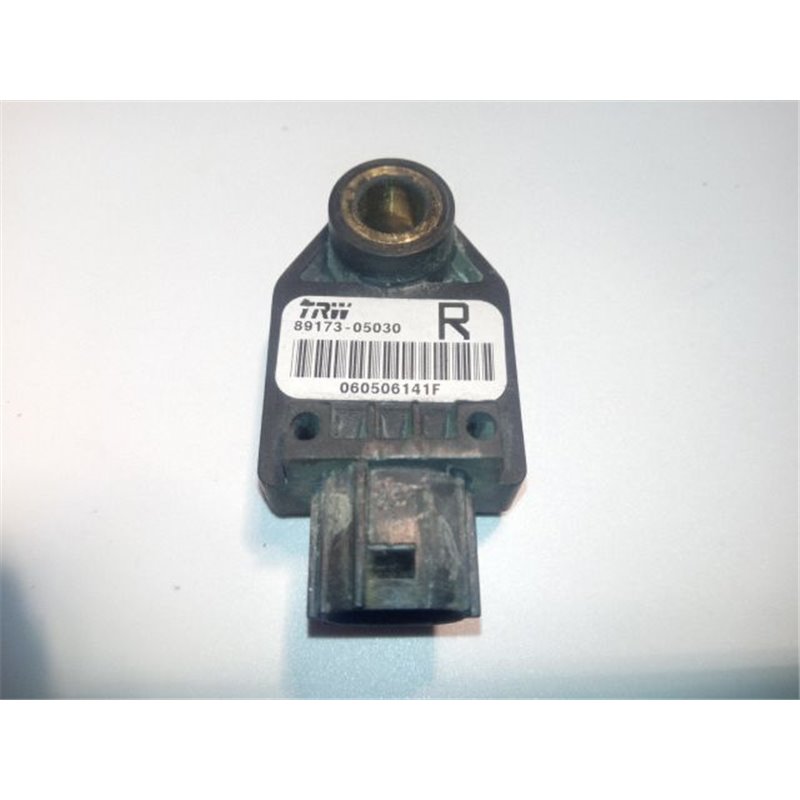 TOYOTA AVENSIS Kombi (T25) Jobb első Ütközés Érzékelő (Homlokfalon)