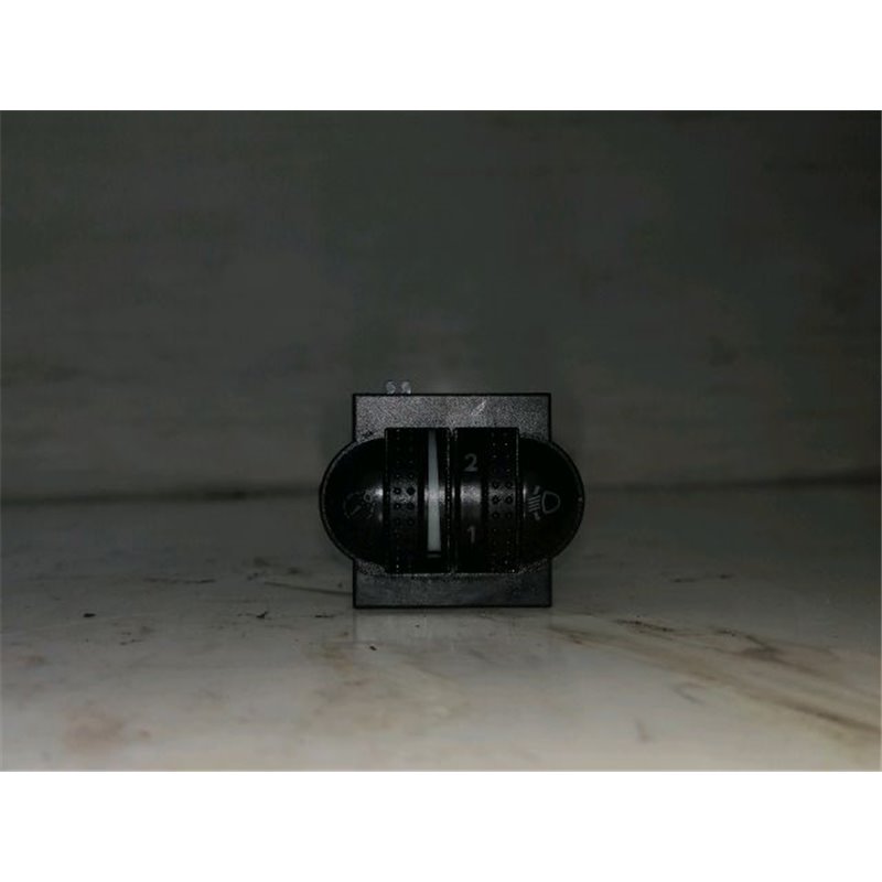 VW PASSAT (3B2) Fényszórómagasság Állító Kapcsoló