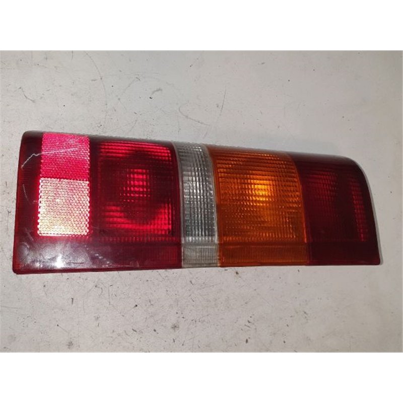 FORD FIESTA Dobozos (J5_, J3_) Bal Hátsó Lámpa