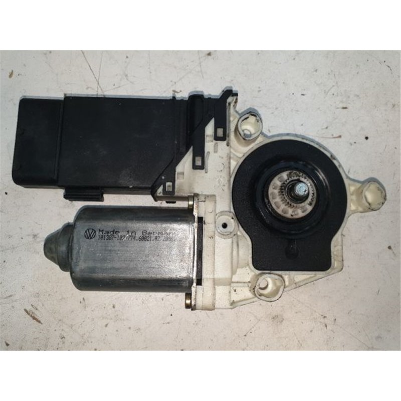 VW GOLF IV (1J1) Bal első Ablakemelő Motor