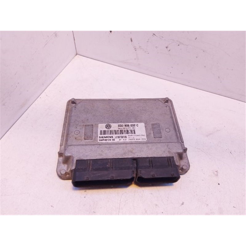 VW POLO (9N_) Motorvezérlő