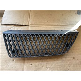 MITSUBISHI LANCER IV lépcsőshátú (C6_A) Hűtőrács