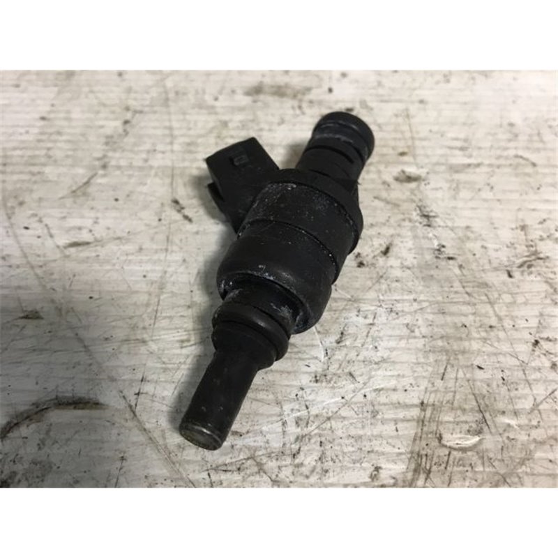 BMW 5 (E39) Porlasztó (1 db)