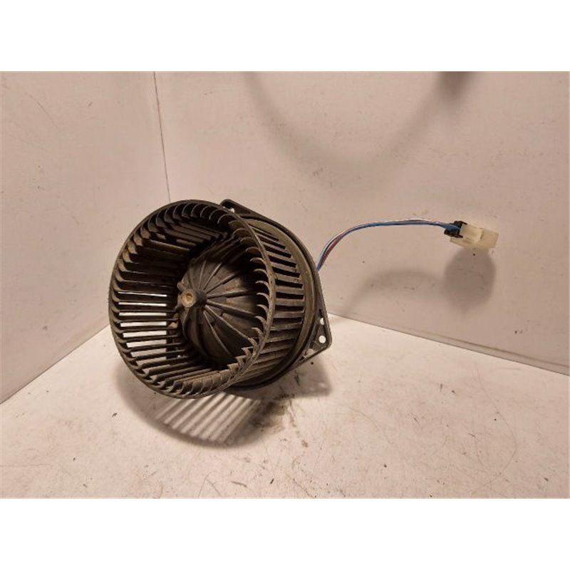 NISSAN VANETTE CARGO Busz (HC 23) Fűtőmotor (Klímás)