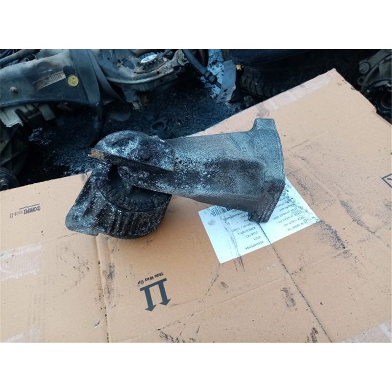 MERCEDES-BENZ C-CLASS (W204) Motor Tartó Bak (Fém)