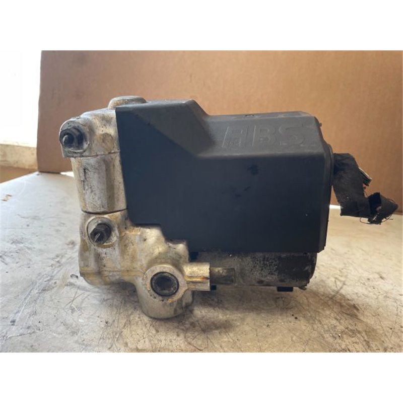 MERCEDES-BENZ C-CLASS (W202) ABS Kocka