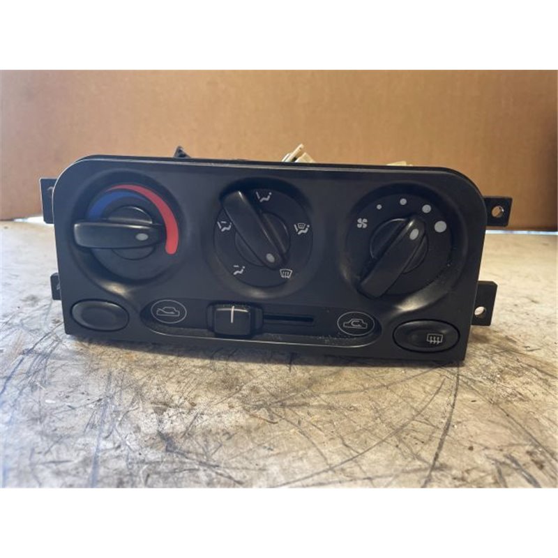 DAEWOO MATIZ (KLYA) Fűtéskapcsoló (Nem klímás)