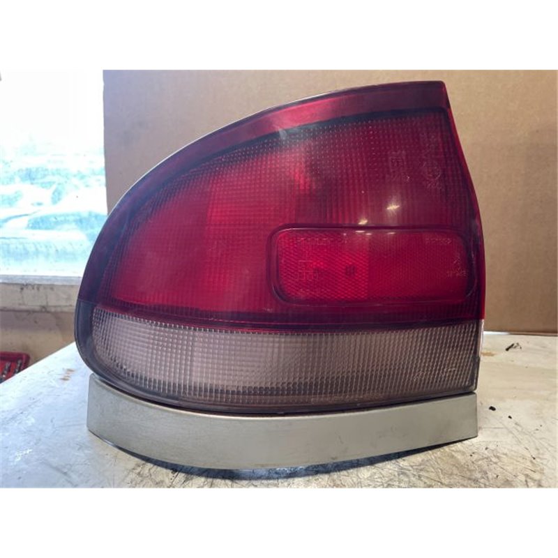 MAZDA 626 IV Hatchback (GE) Bal Hátsó Lámpa