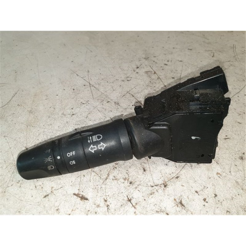 NISSAN ALMERA II (N16) Bal Kormánykapcsoló Irányjelző