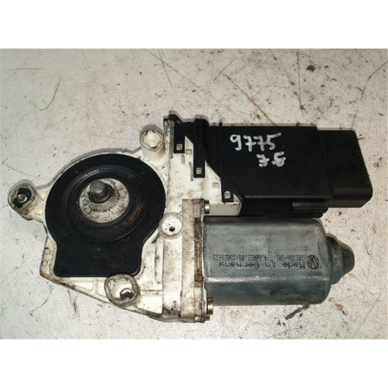 SEAT TOLEDO II (1M2) Jobb első Ablakemelő Motor
