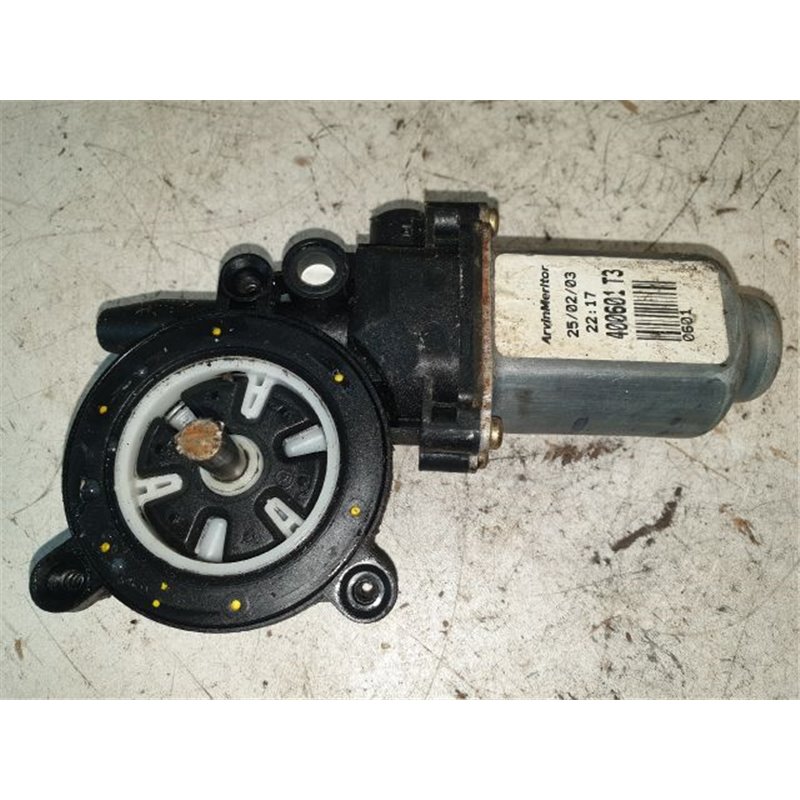 NISSAN ALMERA II (N16) Bal első Ablakemelő Motor