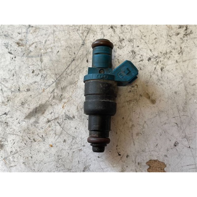 VW PASSAT (3B2) Porlasztó (1 db)