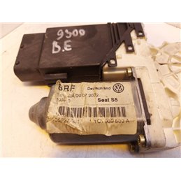 VW GOLF IV (1J1) Jobb első Ablakemelő Motor