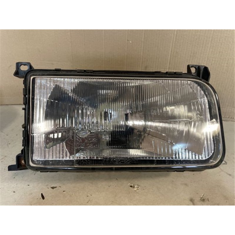 VW PASSAT (3A2, 35I) Jobb Fényszóró