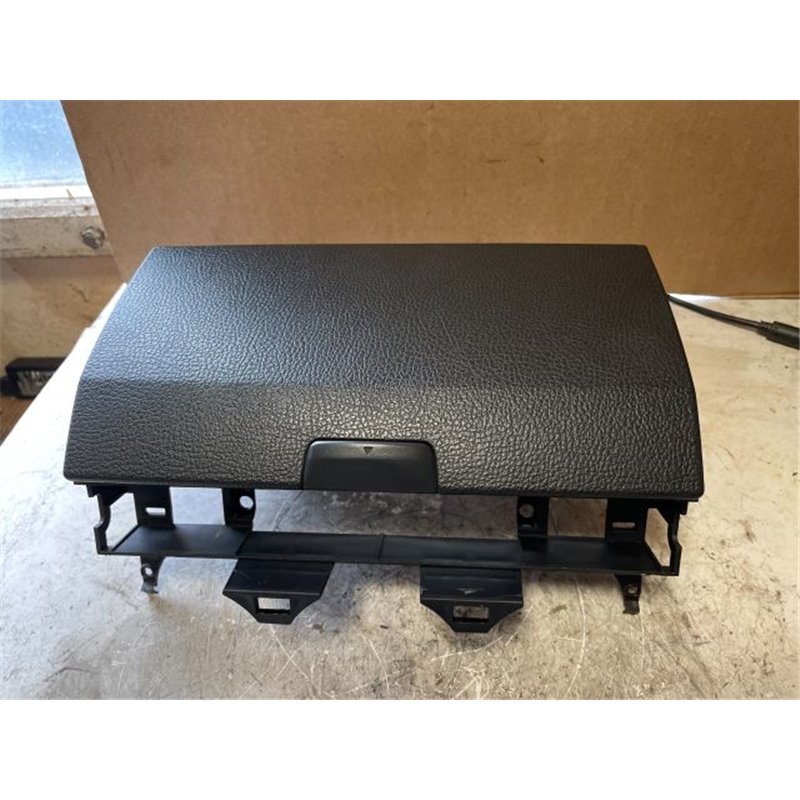 MAZDA 6 (GG) Kesztyűtartó