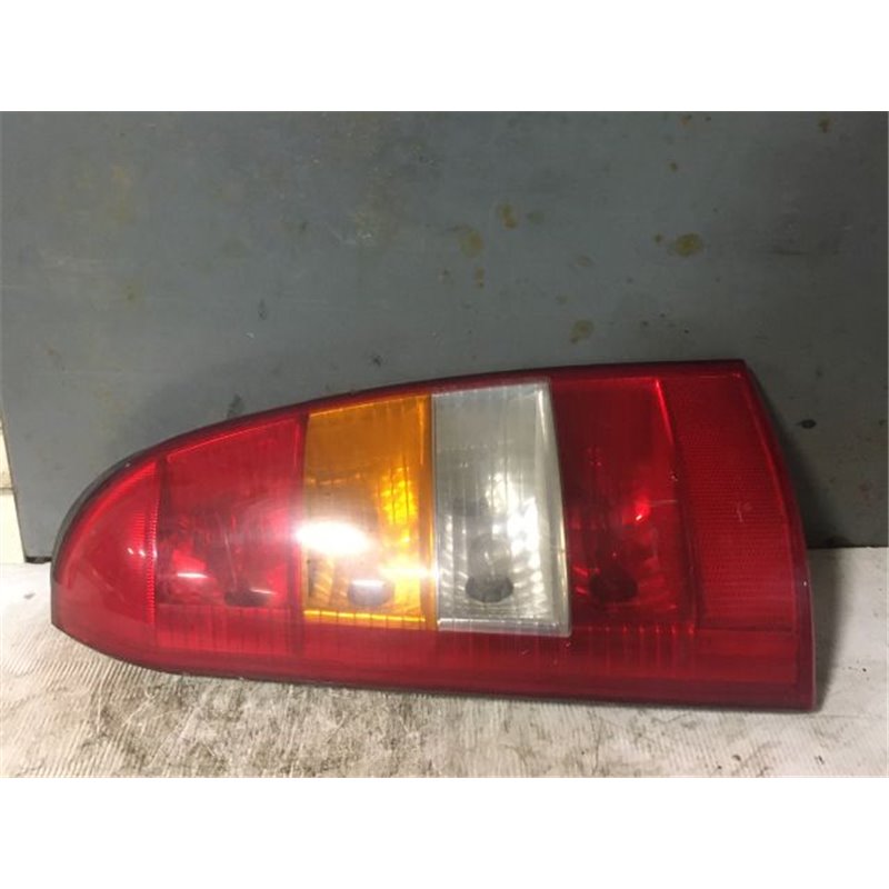 OPEL ASTRA G Ferdehátú (F48_, F08_) Bal Hátsó Lámpa