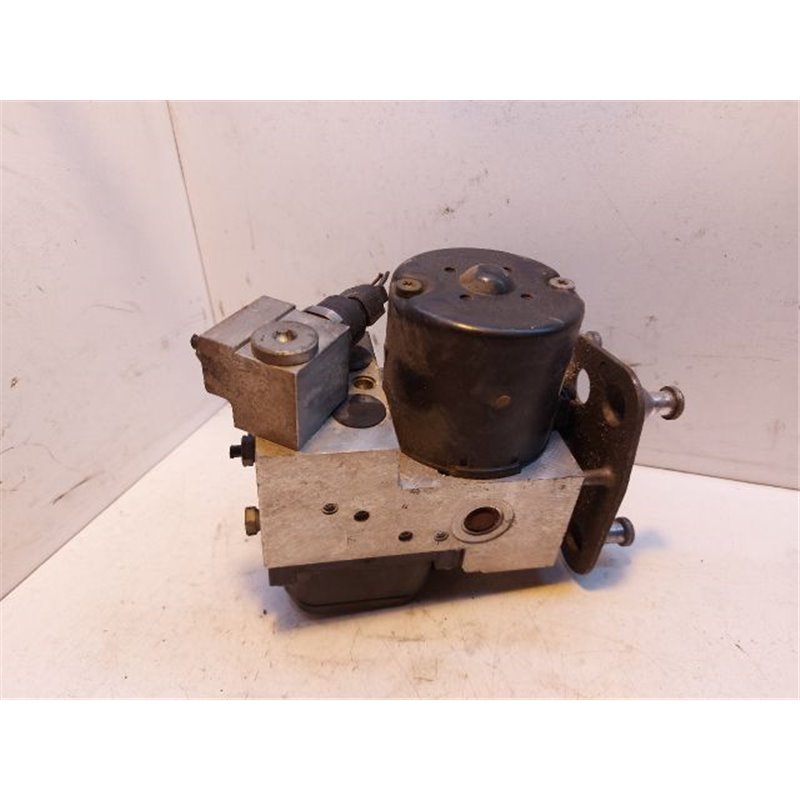 MERCEDES-BENZ E-CLASS (W210) ABS Kocka