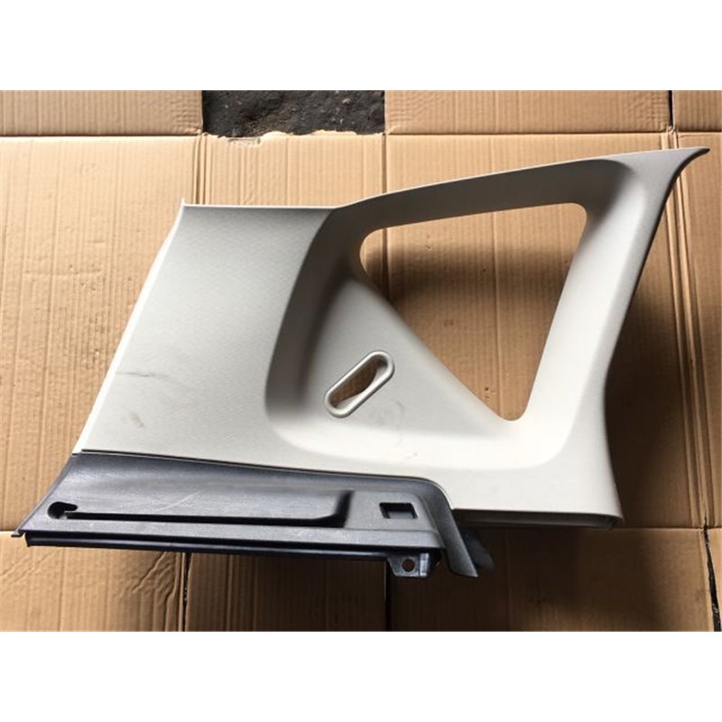 MERCEDES-BENZ A-CLASS (W169) Bal C Oszlop Burkolat