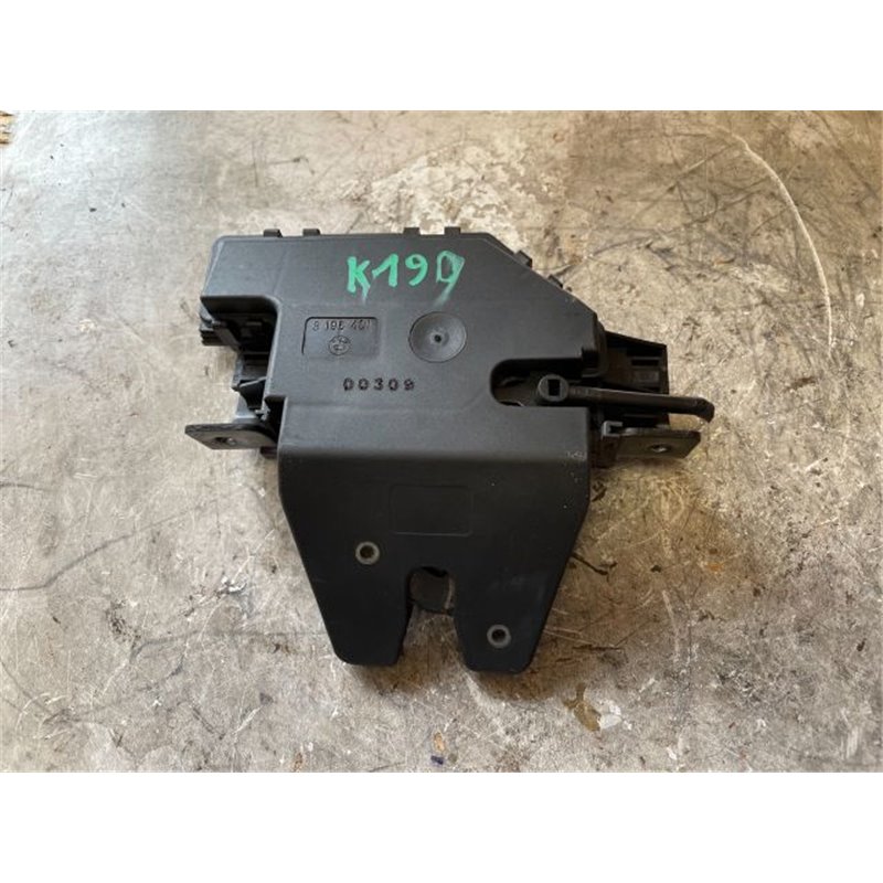 BMW 3 (E46) Csomagtérajtó Zárszerkezet