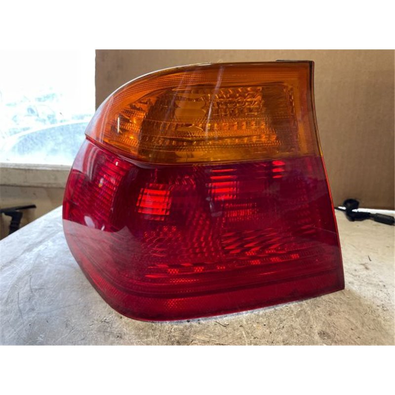 BMW 3 (E46) Bal Hátsó Lámpa