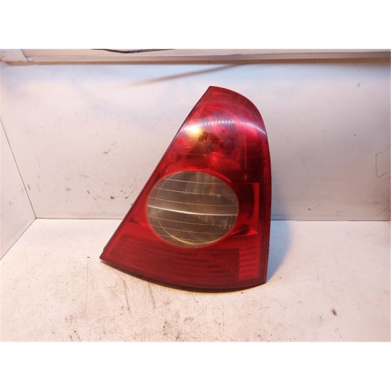 RENAULT CLIO II (BB0/1/2_, CB0/1/2_) Jobb Hátsó Lámpa