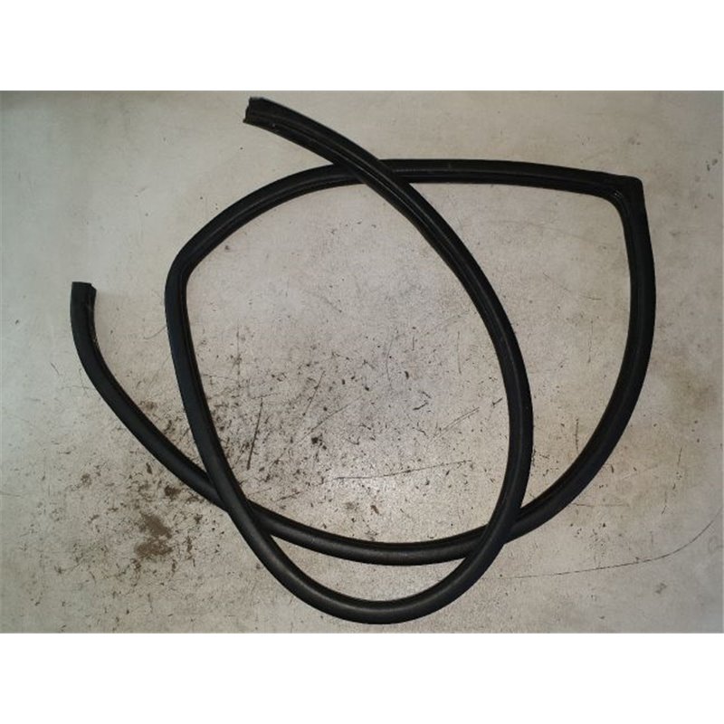 KIA CEED SW (ED) Jobb hátsó Gumikéder