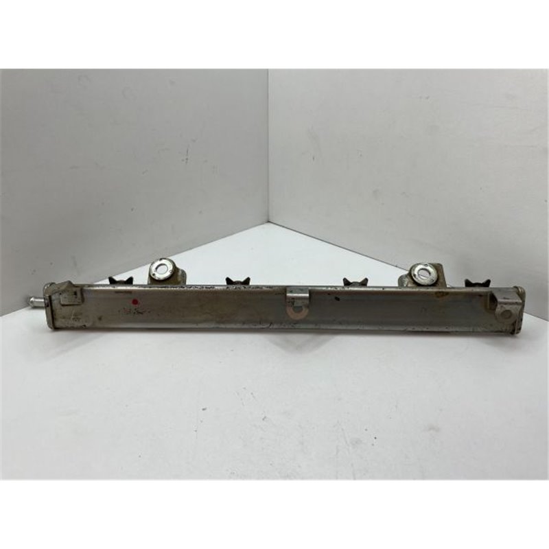 SUZUKI SWIFT III (MZ, EZ) Porlasztó Sor / Híd