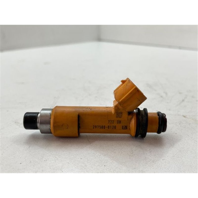 SUZUKI SWIFT III (MZ, EZ) Porlasztó (1 db)