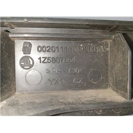 SKODA OCTAVIA II (1Z3) Jobb hátsó Lökhárító Tartó (Műanyag)