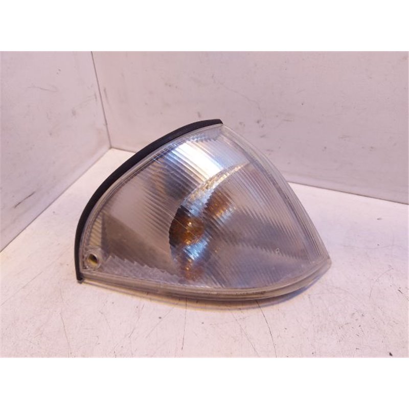 SUZUKI SWIFT II Ferdehátú (EA, MA) Jobb Helyzetjelző