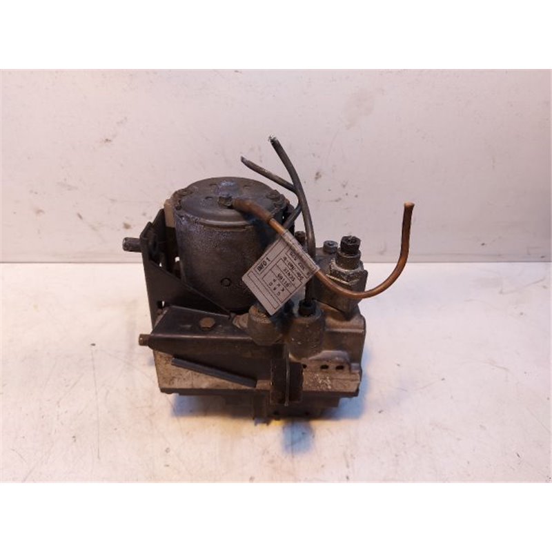 BMW 5 (E39) ABS Kocka